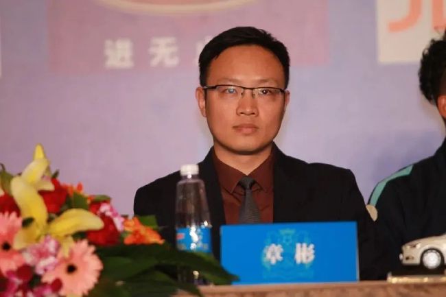这姐姐的腰是艺术