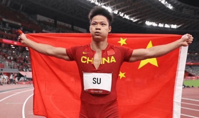 两攻一受4p双龙h男男视频